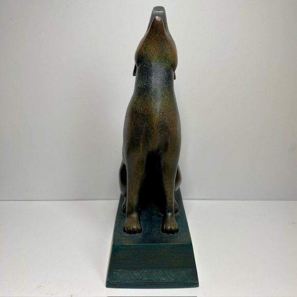 Southwestern/Native American Wolf Sculpture - Vintage - Picture 12 of 12